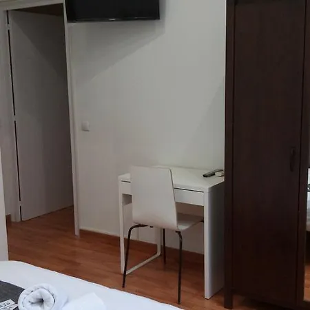 بيت ضيافة Siscinc (adults Only) 2*
